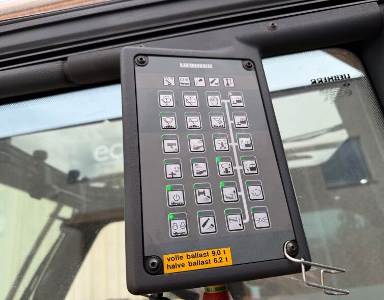 LIEBHERR LTM 1050-3.1